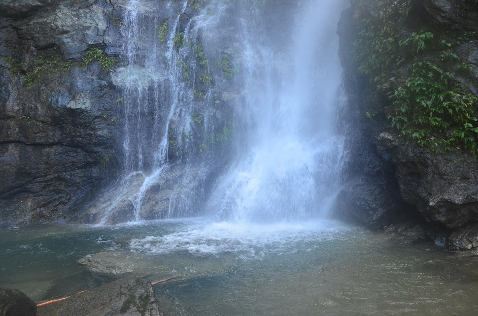 tamaraw falls fresh water