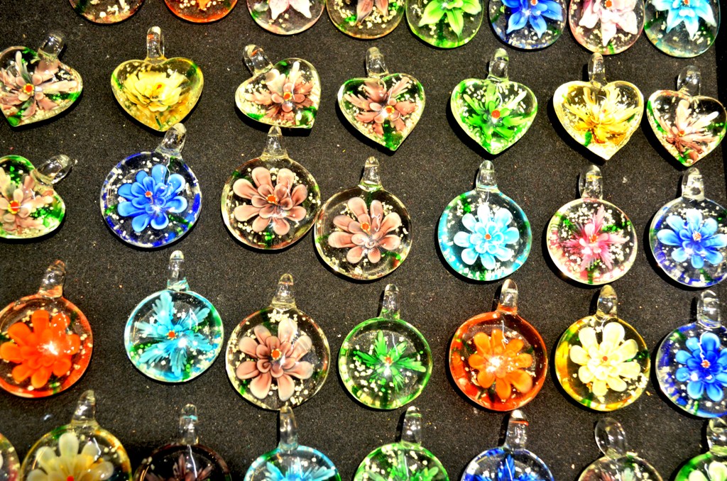 central_market_KL_blow_glass_closerlook
